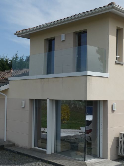 Garde-corps en verre